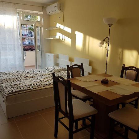 Apartament Iglika Primorsko Bagian luar foto