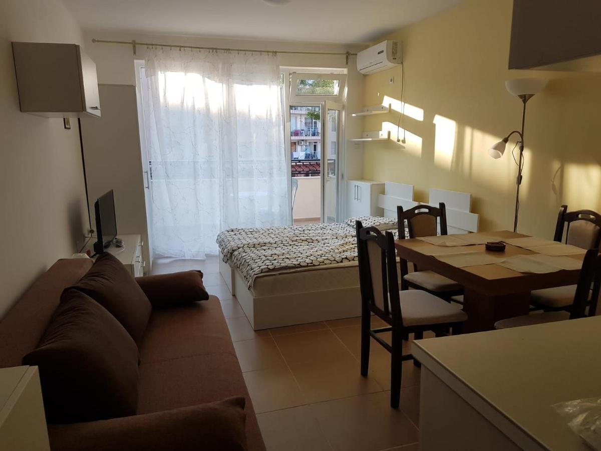Apartament Iglika Primorsko Bagian luar foto