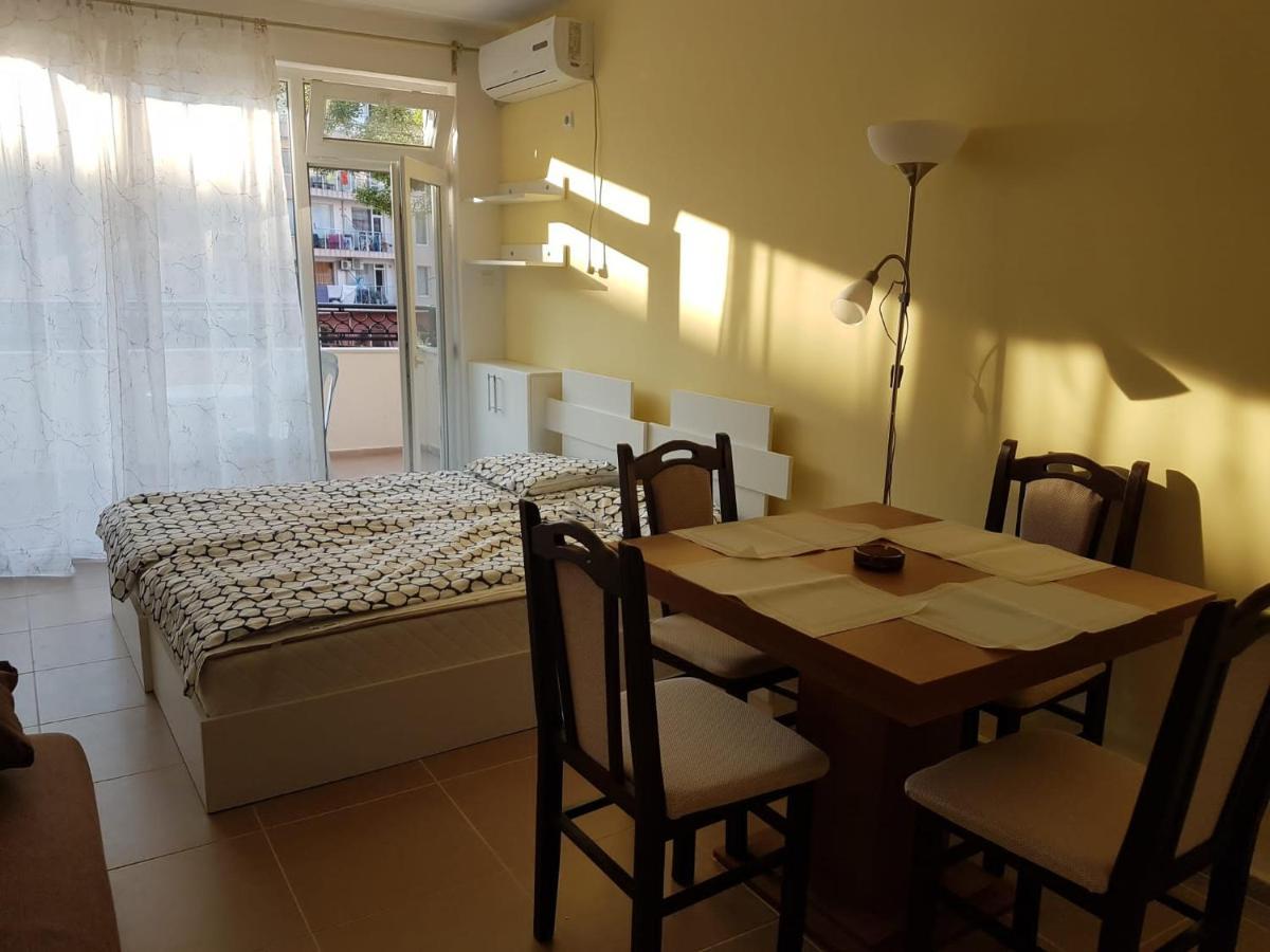 Apartament Iglika Primorsko Bagian luar foto